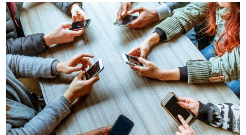 Why The Instagram “Unfollow” Obsession is Unhealthy post image