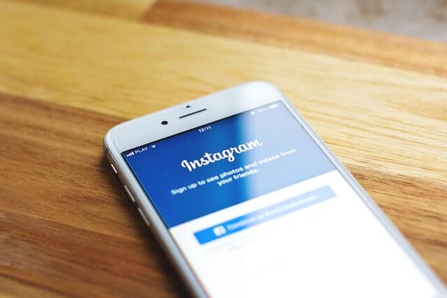 What Does “CFL” Mean On Instagram